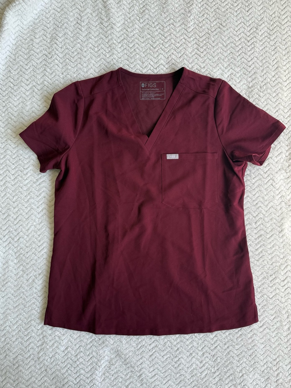 FIGS Women’s Catarina Scrub Top in Burgundy Size M